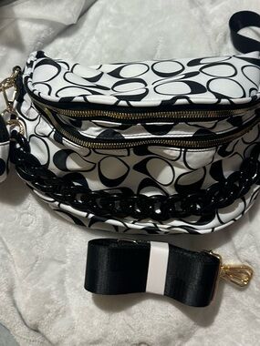 Black & White Graphic Crossbody Bag with Coin Purse/Chain Accent/ Plush Toy!